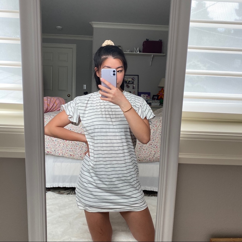 Long, Ruffle-sleeve Striped T-shirt
